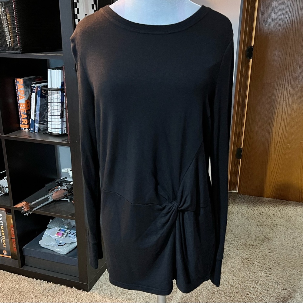 Athleta Black Tunic Length Long Sleeve T-Shirt with Twist Draping Detail